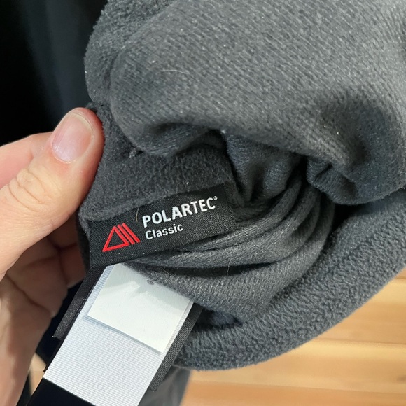 The North Face Men’s Reversible Vest Black / GraySize XL - Picture 9 of 9